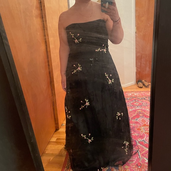 Morgan & Co Formal Gown with Pink Rose details and Sequin accents - Picture 6 of 6